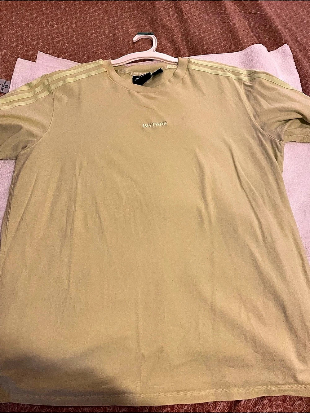 adidas Ivy Park Short Sleeve Tee in yellow Size Medium